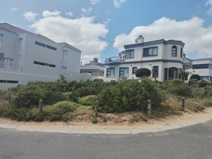  Bedroom Property for Sale in Calypso Beach Western Cape